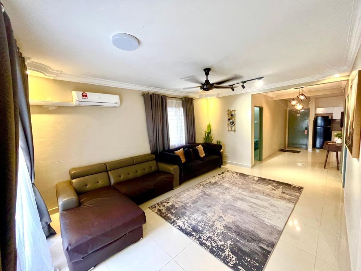Naura Homestay Selangor Kuala Lumpur Cuevas de Batu Exterior foto